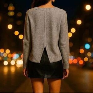 Abercrombie & Fitch Light Gray Crew Neck Sweater with Split Back